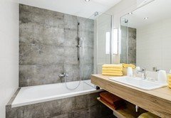 LandhotelKolb-Familienzimmer-Bad2